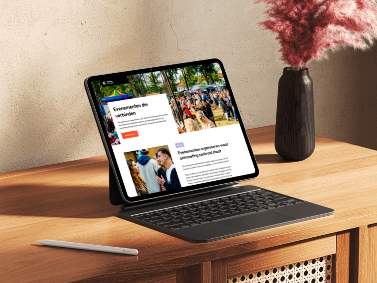 R-Mockups, iPad Pro (2024)-2